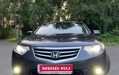 Honda Accord VIII рестайлинг, 2011 год, 1 650 000 рублей, 2 фотография