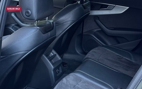 Audi A4, 2017 год, 2 560 000 рублей, 13 фотография