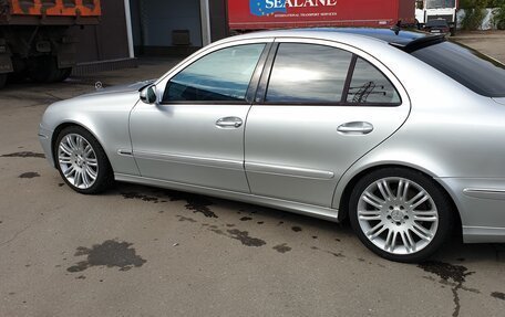 Mercedes-Benz E-Класс, 2007 год, 1 350 000 рублей, 3 фотография