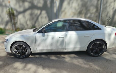 Audi A4, 2010 год, 990 000 рублей, 13 фотография