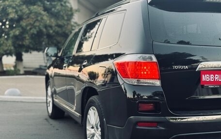 Toyota Highlander III, 2012 год, 1 740 000 рублей, 5 фотография