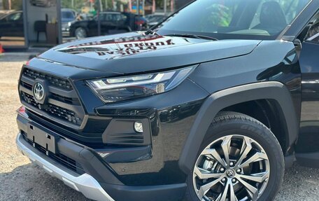 Toyota RAV4, 2025 год, 3 690 000 рублей, 18 фотография