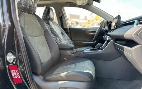 Toyota RAV4, 2025 год, 3 690 000 рублей, 36 фотография