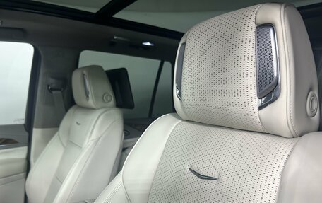 Cadillac Escalade V, 2025 год, 22 990 000 рублей, 8 фотография