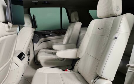 Cadillac Escalade V, 2025 год, 22 990 000 рублей, 17 фотография