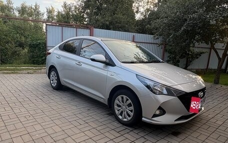 Hyundai Solaris II рестайлинг, 2022 год, 1 400 000 рублей, 2 фотография