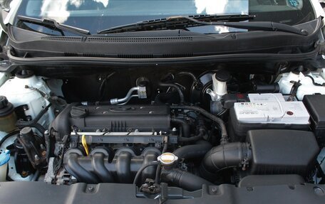 Hyundai Solaris II рестайлинг, 2011 год, 750 000 рублей, 6 фотография