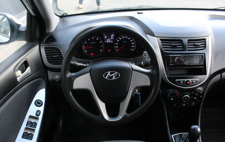 Hyundai Solaris II рестайлинг, 2011 год, 750 000 рублей, 10 фотография