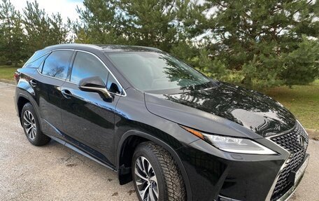 Lexus RX IV рестайлинг, 2020 год, 5 390 000 рублей, 2 фотография