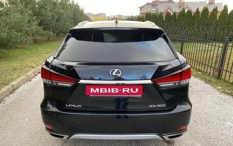 Lexus RX IV рестайлинг, 2020 год, 5 390 000 рублей, 4 фотография
