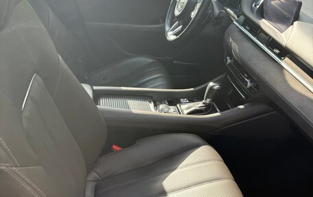 Mazda 6, 2018 год, 2 400 000 рублей, 14 фотография