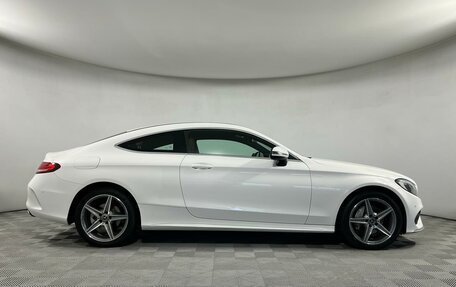 Mercedes-Benz C-Класс, 2017 год, 2 899 000 рублей, 4 фотография