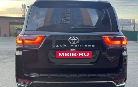 Toyota Land Cruiser, 2021 год, 7 400 000 рублей, 4 фотография