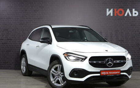 Mercedes-Benz GLA, 2020 год, 3 855 000 рублей, 3 фотография