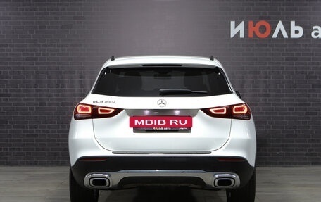 Mercedes-Benz GLA, 2020 год, 3 855 000 рублей, 7 фотография