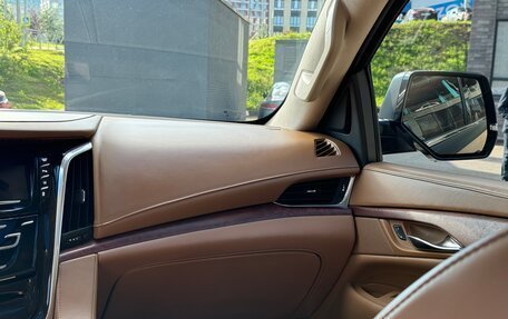 Cadillac Escalade IV, 2015 год, 4 200 000 рублей, 21 фотография