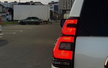 Toyota Land Cruiser Prado 150 рестайлинг 2, 2021 год, 6 800 000 рублей, 14 фотография