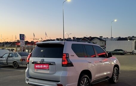 Toyota Land Cruiser Prado 150 рестайлинг 2, 2021 год, 6 800 000 рублей, 5 фотография