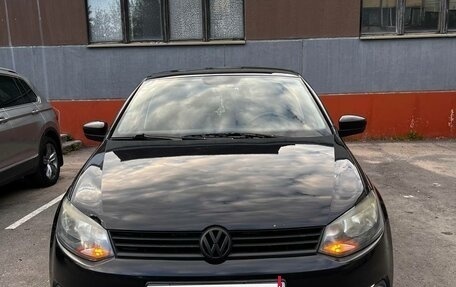 Volkswagen Polo VI (EU Market), 2012 год, 730 000 рублей, 2 фотография