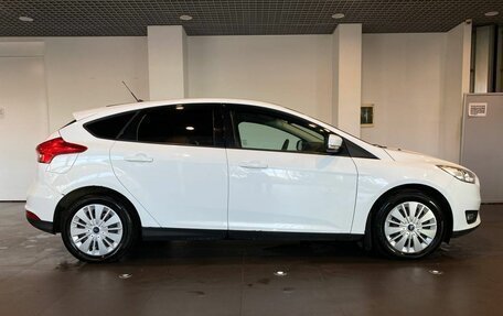Ford Focus III, 2018 год, 1 385 000 рублей, 2 фотография
