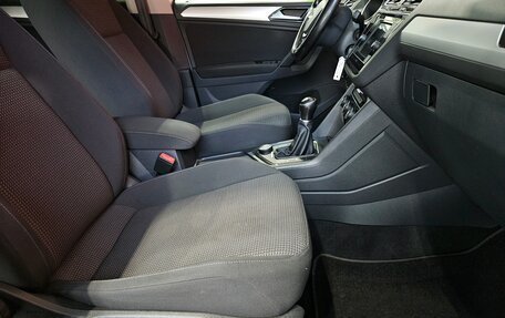 Volkswagen Tiguan II, 2017 год, 1 649 000 рублей, 12 фотография