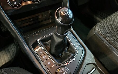Volkswagen Tiguan II, 2017 год, 1 649 000 рублей, 16 фотография