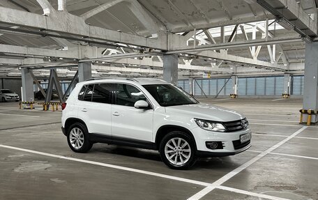Volkswagen Tiguan I, 2015 год, 2 210 000 рублей, 2 фотография