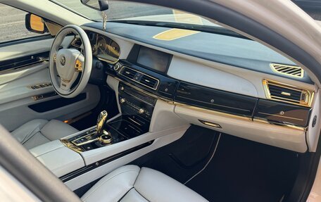 BMW 7 серия, 2012 год, 9 900 000 рублей, 19 фотография