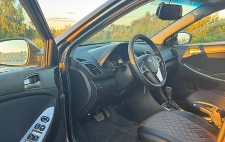 Hyundai Solaris II рестайлинг, 2015 год, 1 050 000 рублей, 6 фотография