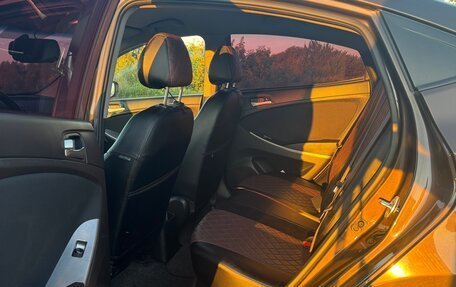 Hyundai Solaris II рестайлинг, 2015 год, 1 050 000 рублей, 8 фотография