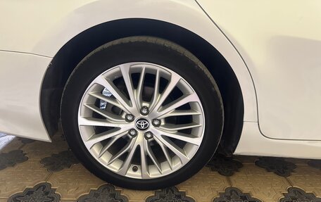 Toyota Camry, 2021 год, 2 450 000 рублей, 6 фотография