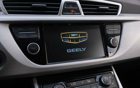 Geely Atlas I, 2018 год, 1 599 000 рублей, 11 фотография