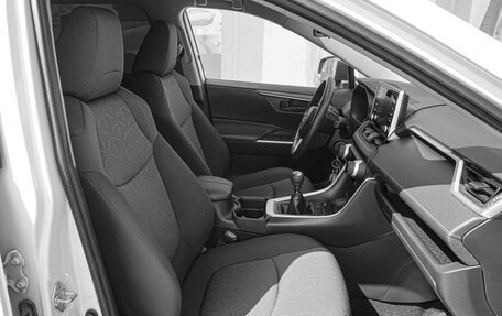 Toyota RAV4, 2020 год, 2 889 000 рублей, 8 фотография