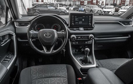 Toyota RAV4, 2020 год, 2 889 000 рублей, 6 фотография