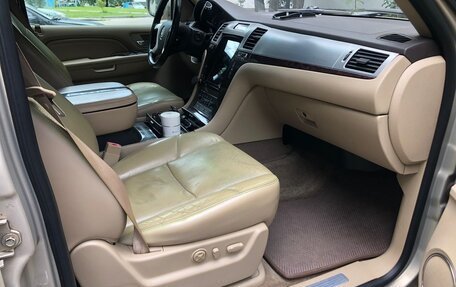 Cadillac Escalade III, 2008 год, 1 300 000 рублей, 4 фотография