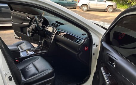 Toyota Camry, 2016 год, 2 050 000 рублей, 11 фотография
