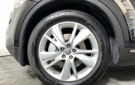 Infiniti QX70, 2015 год, 1 555 000 рублей, 9 фотография