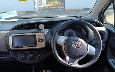 Toyota Vitz, 2016 год, 900 000 рублей, 5 фотография