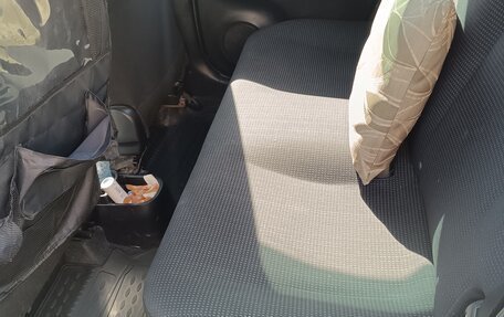Toyota Vitz, 2016 год, 900 000 рублей, 3 фотография
