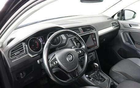 Volkswagen Tiguan II, 2019 год, 2 149 000 рублей, 9 фотография