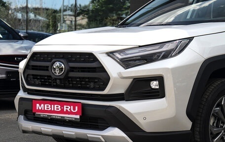 Toyota RAV4, 2024 год, 4 270 000 рублей, 8 фотография