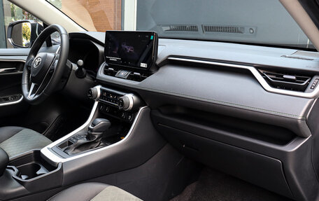 Toyota RAV4, 2024 год, 4 270 000 рублей, 23 фотография