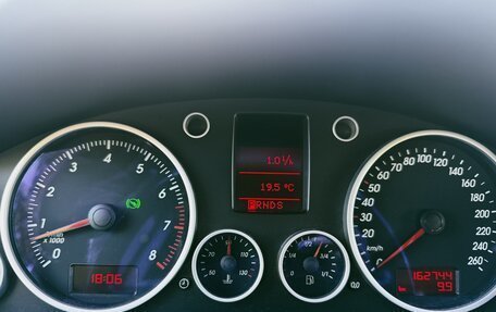 Volkswagen Touareg III, 2006 год, 1 280 000 рублей, 13 фотография