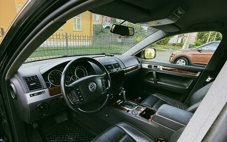 Volkswagen Touareg III, 2006 год, 1 280 000 рублей, 16 фотография