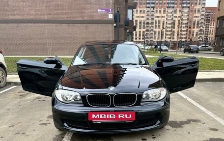 BMW 1 серия, 2009 год, 860 000 рублей, 12 фотография