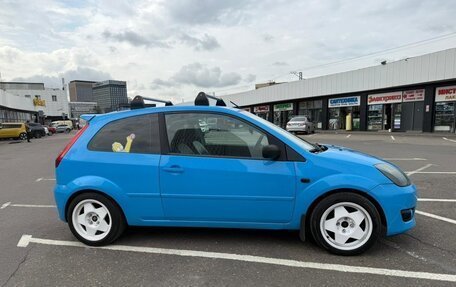 Ford Fiesta, 2004 год, 550 000 рублей, 4 фотография