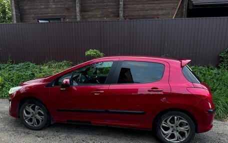 Peugeot 308 II, 2010 год, 635 000 рублей, 2 фотография