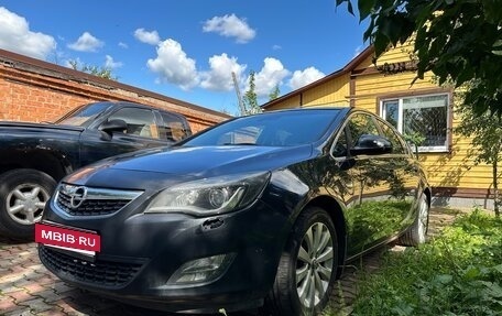 Opel Astra J, 2010 год, 420 000 рублей, 2 фотография