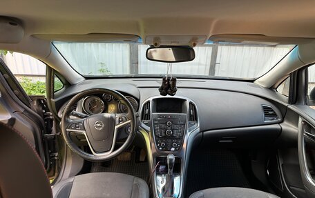 Opel Astra J, 2010 год, 420 000 рублей, 8 фотография