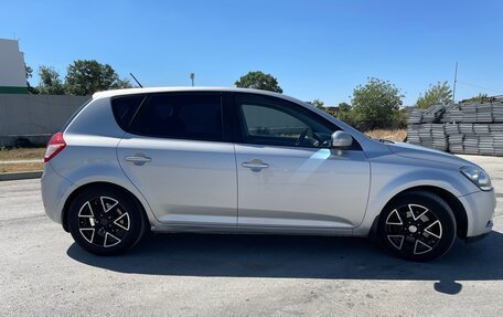 KIA cee'd I рестайлинг, 2009 год, 799 999 рублей, 17 фотография